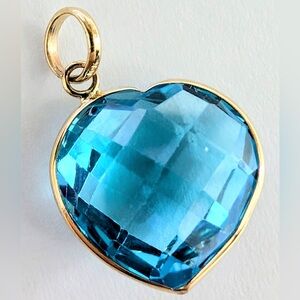 10k yellow gold blue topaz 7.5ct heart shape pendant